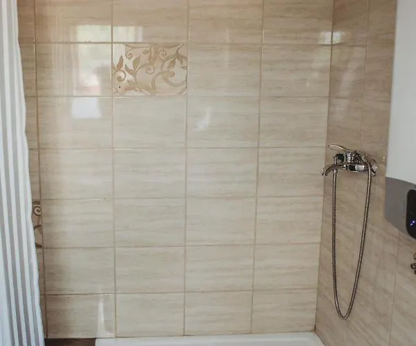 Andante Vendeghaz * Vászoly